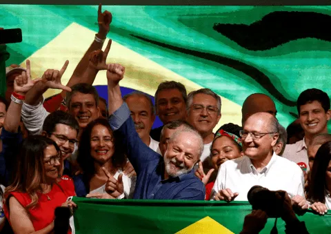Lula-da-silva-discurso-ganar-elecciones-brasil-presidente-reuters.png_977333646-