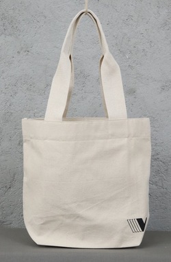Tote_back-f_medium